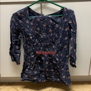 Women’s Navy floral top